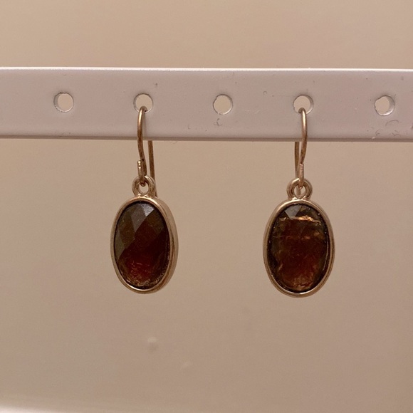 ✅Gold  tone earrings w/ geometric shape Baltic amber synthetic stones 🧡🤎💛 - Picture 2 of 3